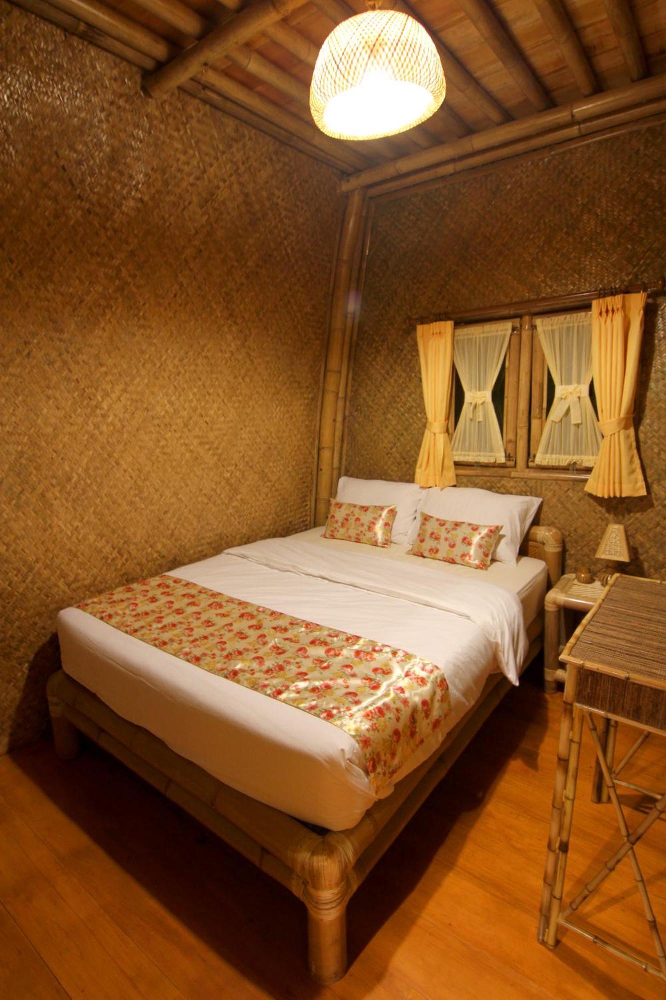 Villa Chavaminerva Bambu - Lembang Cikareumbi Экстерьер фото