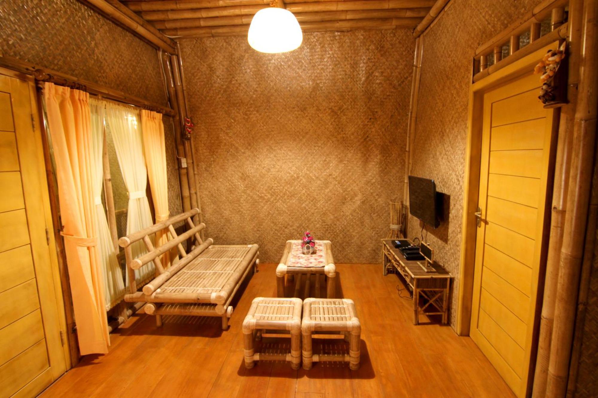 Villa Chavaminerva Bambu - Lembang Cikareumbi Экстерьер фото