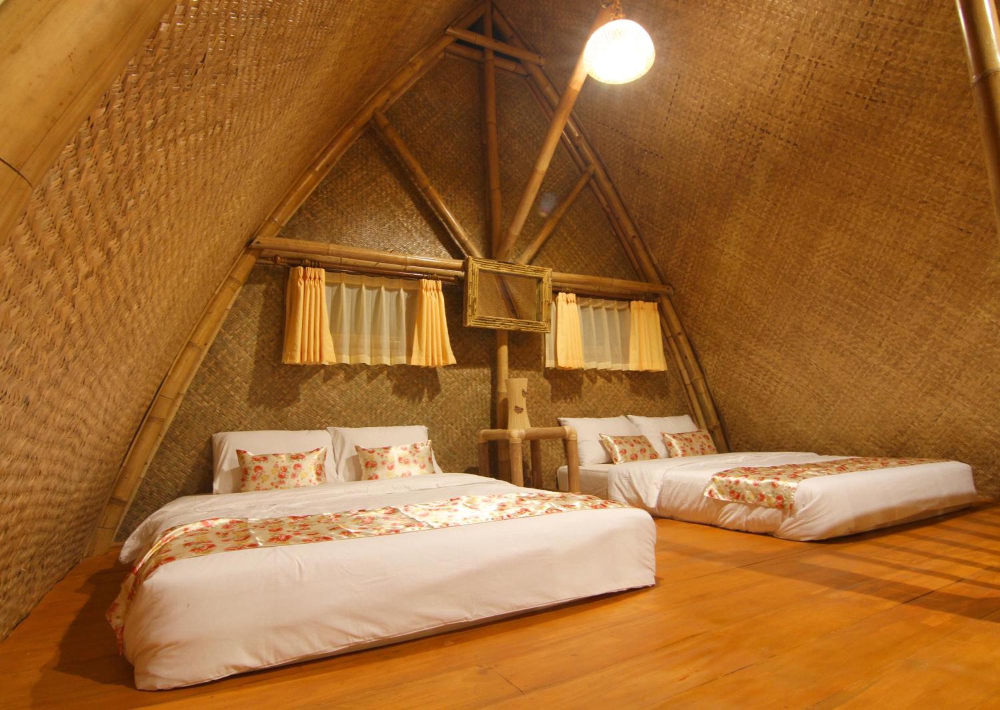 Villa Chavaminerva Bambu - Lembang Cikareumbi Экстерьер фото